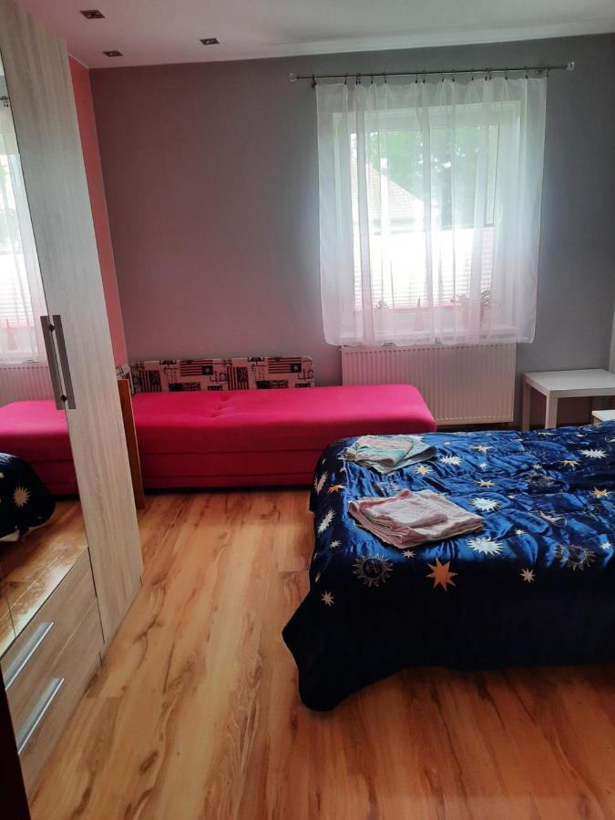 Mieszkanie Z Ogródkiem I Grillem Apartamento *