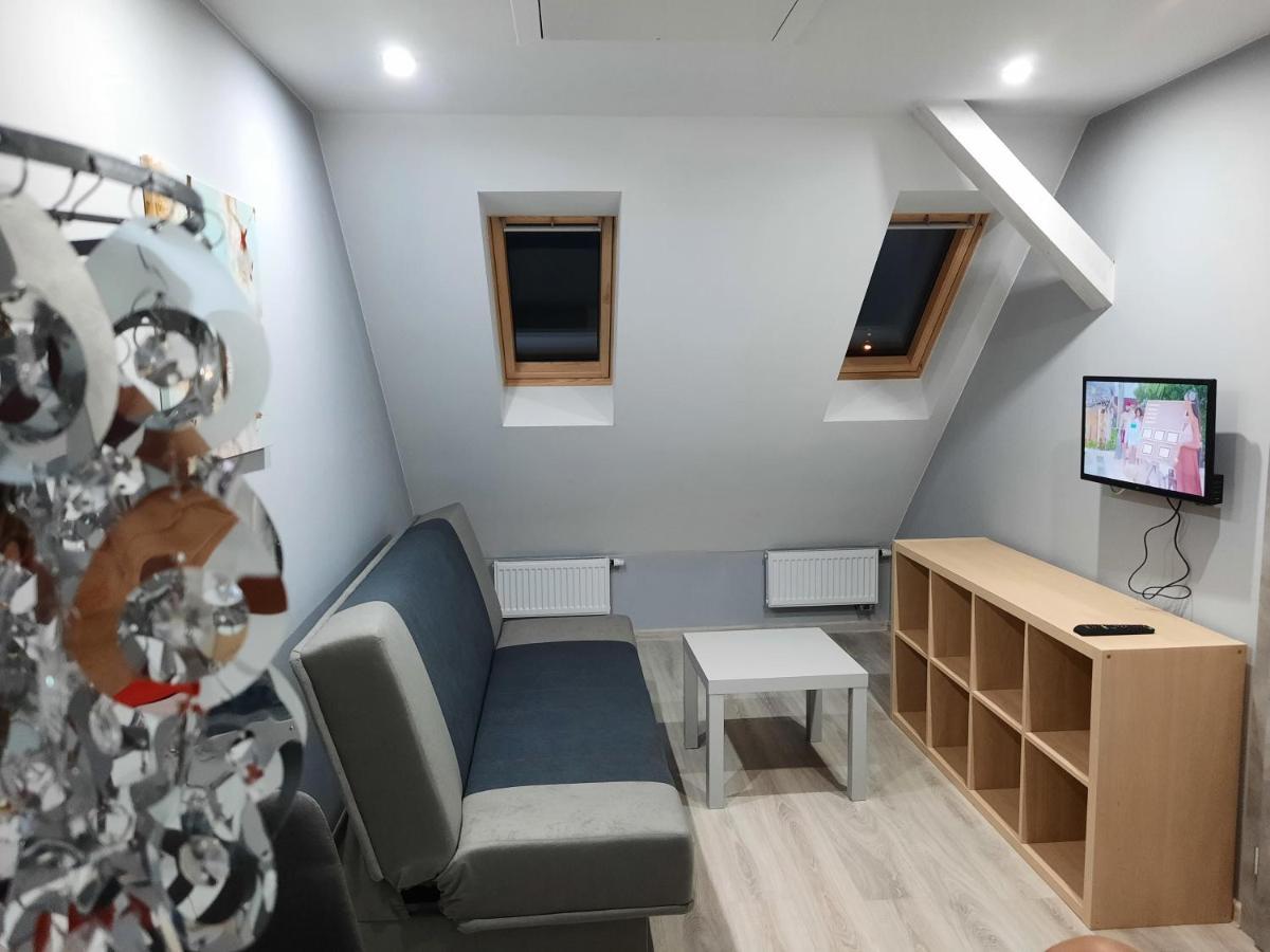Mieszkanie Z Ogrodkiem I Grillem Apartmán *